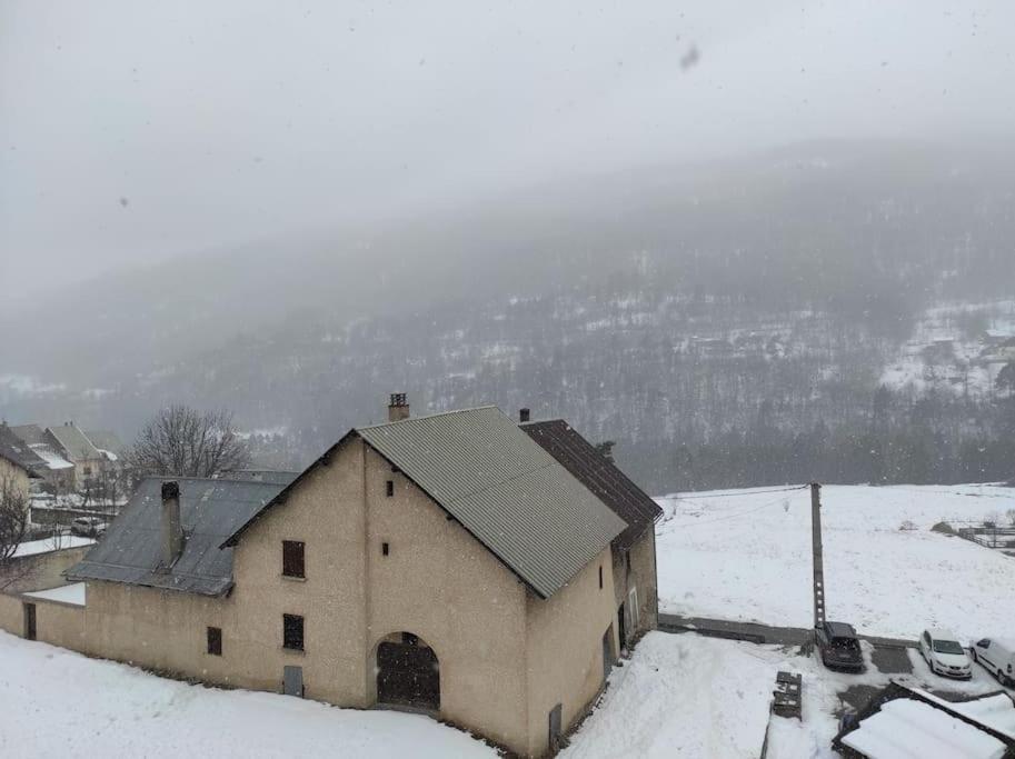 Appartement Vue Montagne, Cosy Et Chaleureux Briançon Eksteriør bilde